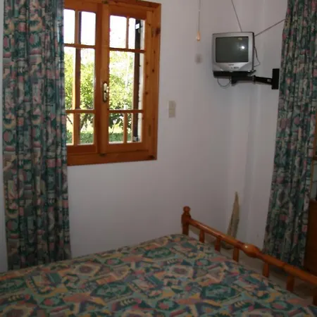Circe Pansion Apartment Lixouri Exterior photo