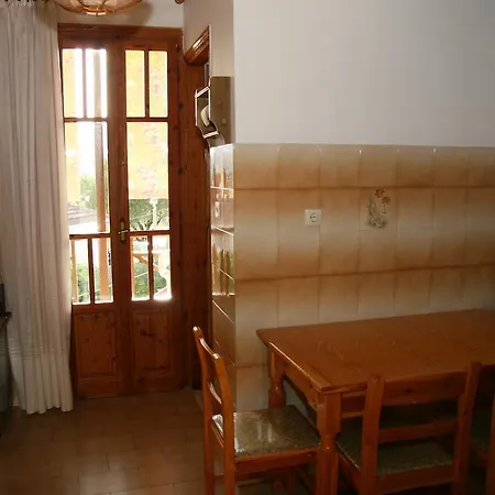 Circe Pansion Apartment Lixouri Room photo