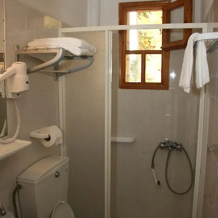 Circe Pansion Apartment Lixouri Room photo